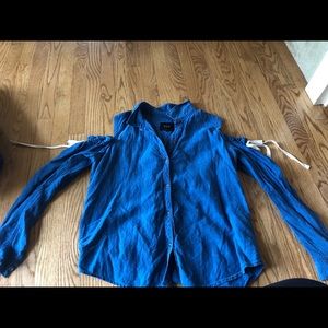 RAILS BNWOT button down with bow detail